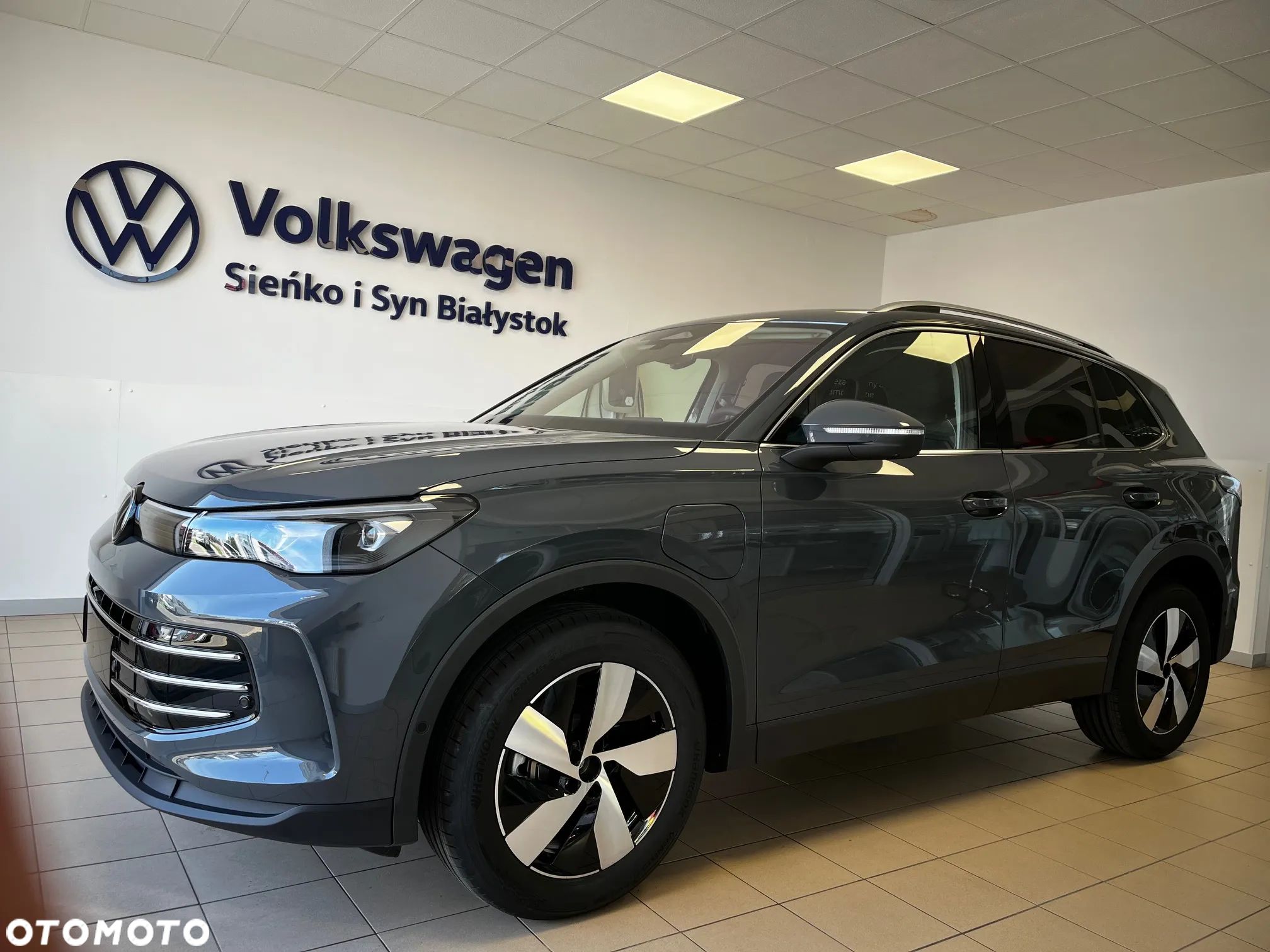 Volkswagen Tiguan 1.5 eHybrid PHEV Elegance DSG - 1