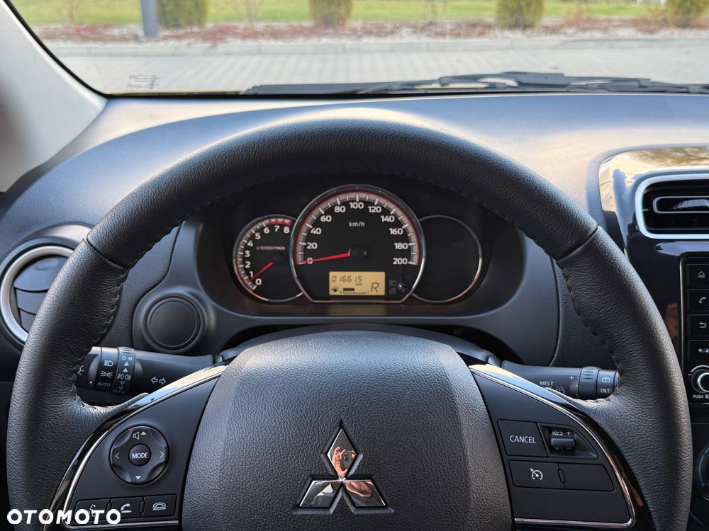 Mitsubishi Space Star AS&G 1.2 CVT Spirit+ Black - 23