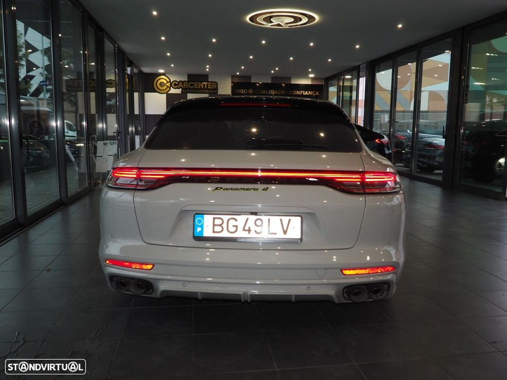 Porsche Panamera Sport Turismo - 15