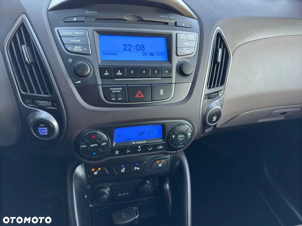 Hyundai ix35 1.6 2WD Fifa World Cup Edition - 13