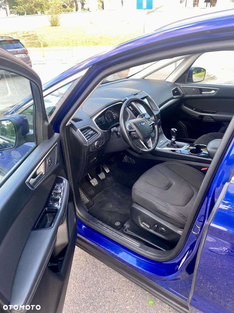Ford S-Max - 10