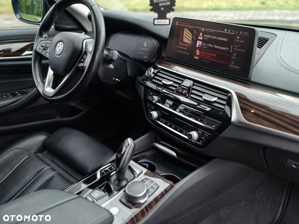 BMW Seria 5 540d xDrive Luxury Line - 21