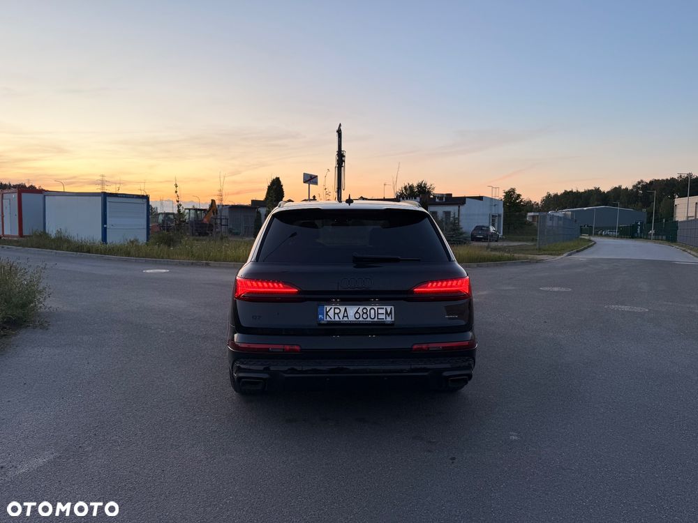 Audi Q7 50 TDI mHEV Quattro S Line Tiptr - 5