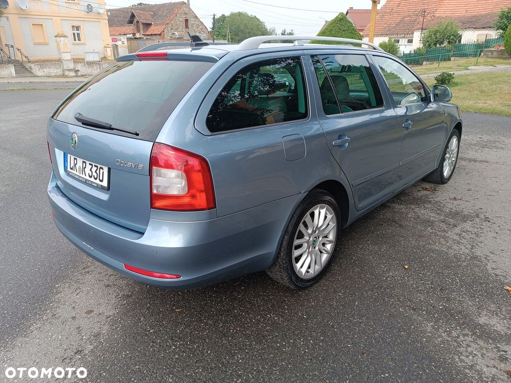 Skoda Octavia 1.8 TSI L&K DSG - 5