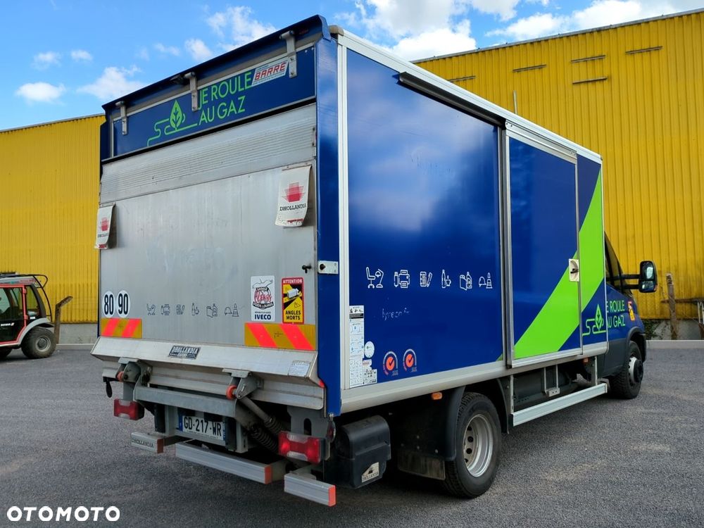 Iveco DAILY CAISSE 7T2 - 4