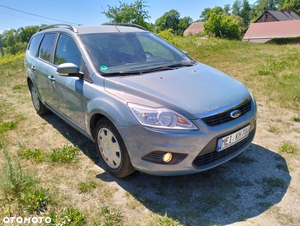 Ford Focus 1.6 16V Trend - 9