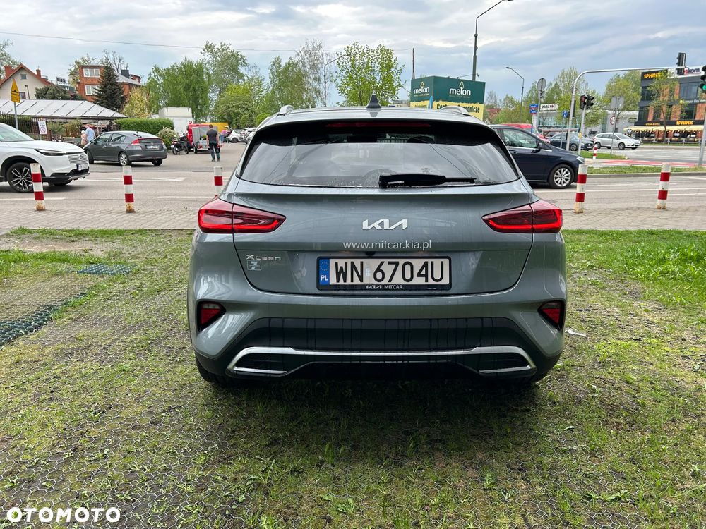 Kia XCeed 1.5 T-GDI Business Line DCT - 13