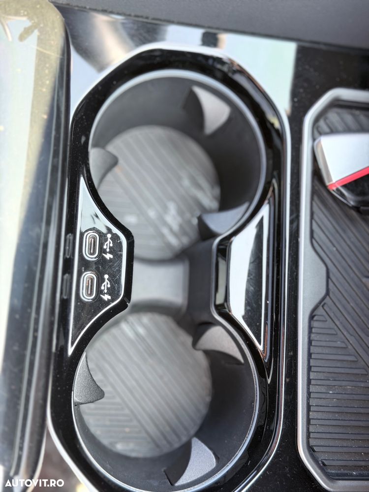 BMW Seria 5 520d AT MHEV - 32