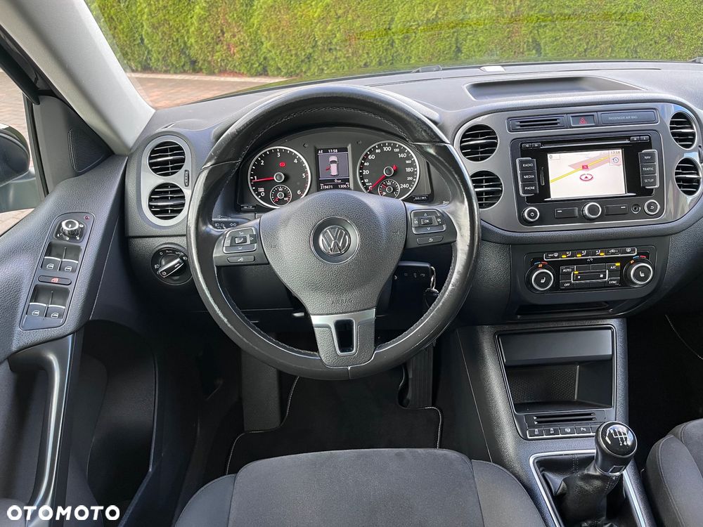 Volkswagen Tiguan 2.0 TDI Perfectline - 8