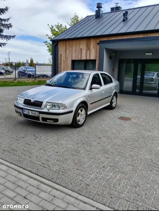 Skoda Octavia 2.0 Elegance - 1
