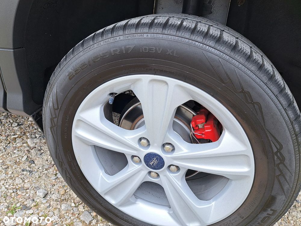 Ford Kuga 2.0 TDCi 2x4 Individual - 37