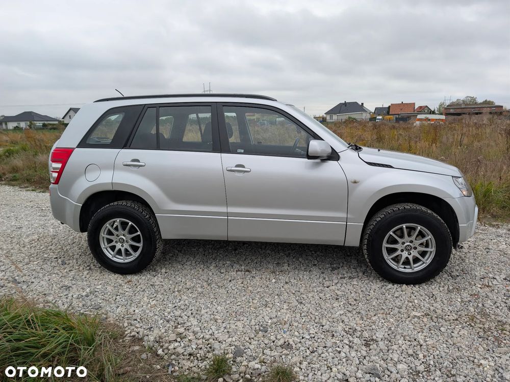 Suzuki Grand Vitara 2005 photo 3