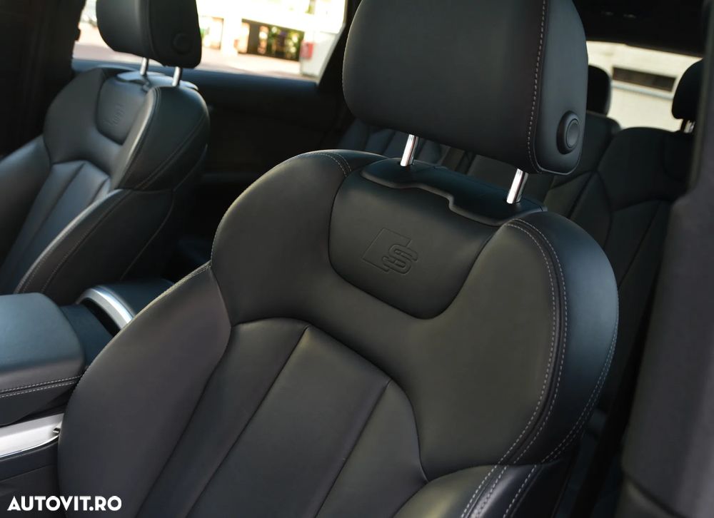 Audi Q7 50 TDI quattro Tiptronic S line - 25