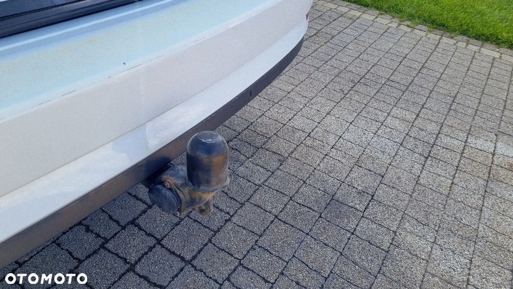 Skoda Superb 2.0 TDI DSG Premium Edition - 32