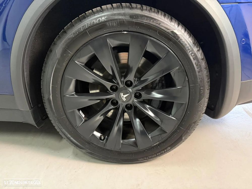 Tesla Model X 100D - 29