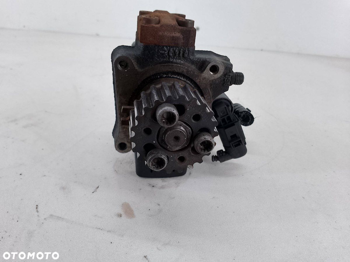 POMPA WTRYSKOWA SKODA FABIA II 03L130755E 1.6 TDI - 1