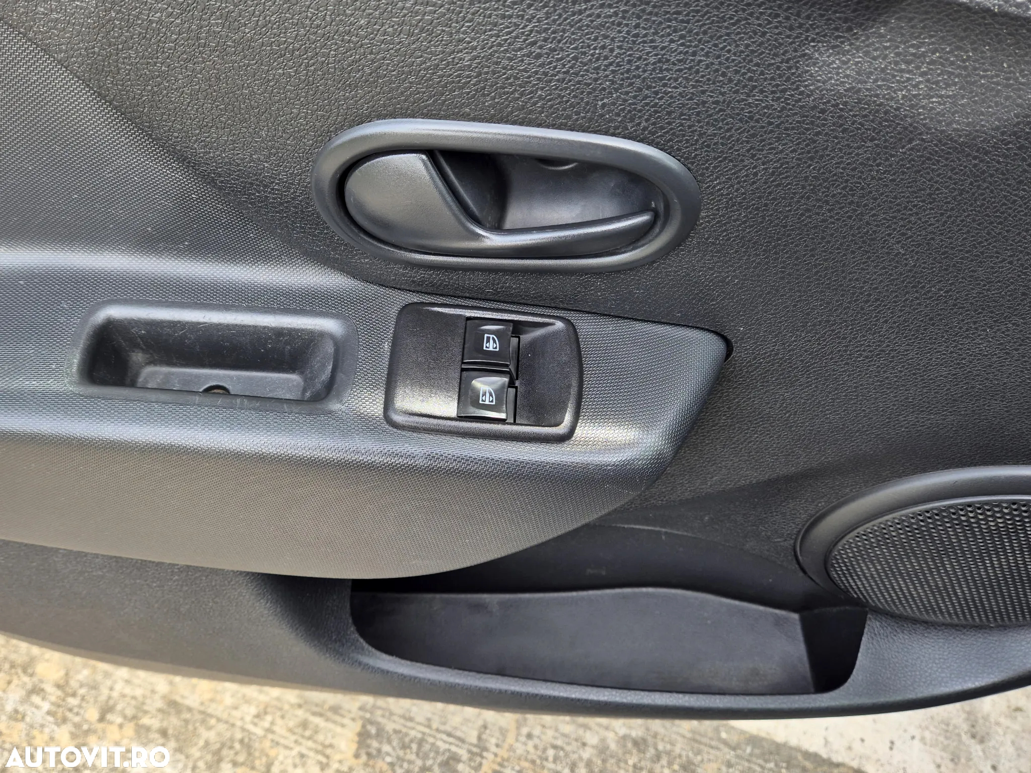 Dacia Logan 1.0 SCe Laureate - 18
