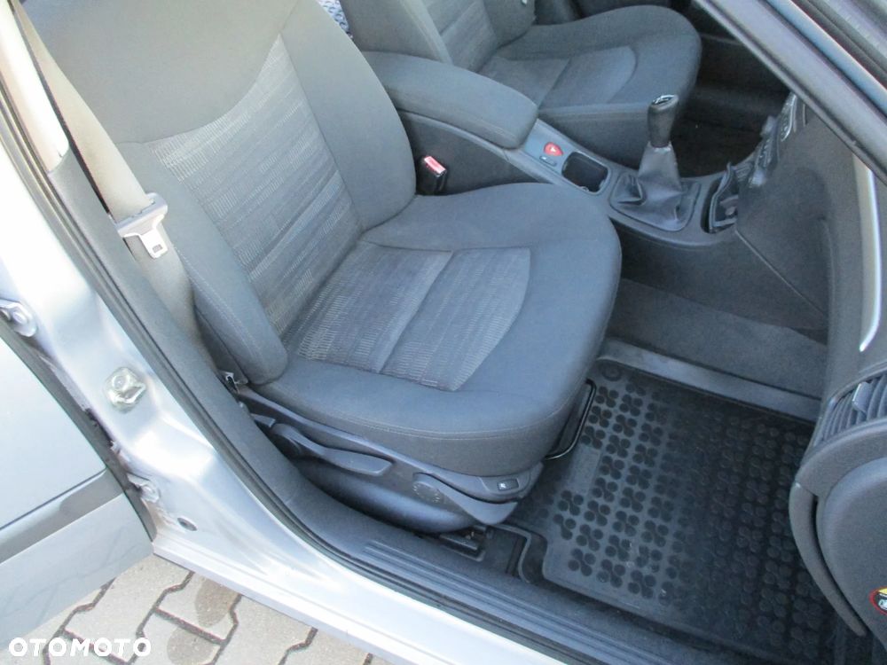 Renault Laguna 2.0 16V Emotion - 15