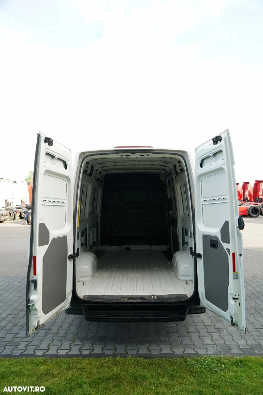 Volkswagen CRAFTER / 2.0 D / VAN TABĂ / GVW: 3500 KG / 2018 / IMPORTAT / DUPĂ CONTRACTUL DE SERVICE - 22