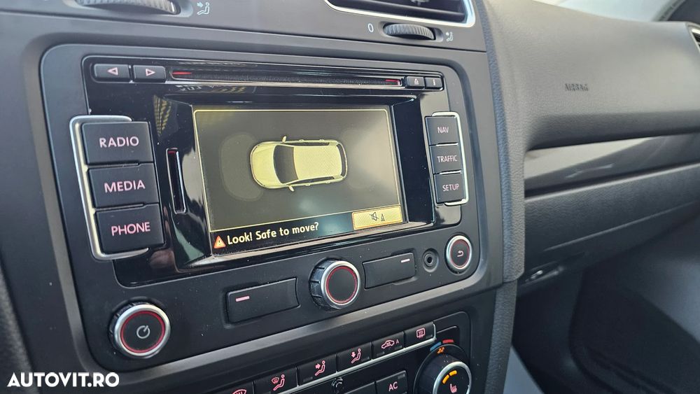 Volkswagen Golf 1.4 TSI DSG Team - 27