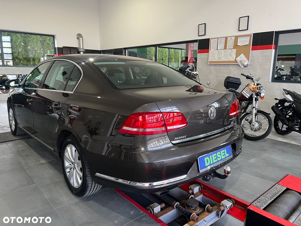 Volkswagen Passat 1.6 TDI (BlueMotion Technology) Comfortline - 5
