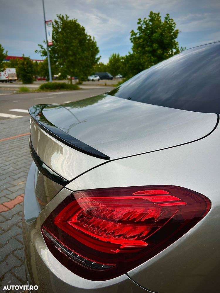 Mercedes-Benz C 300 9G-TRONIC AMG Line - 8