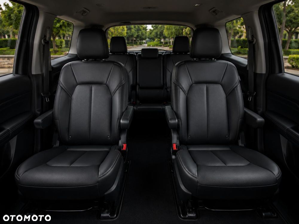 Chrysler Pacifica - 9
