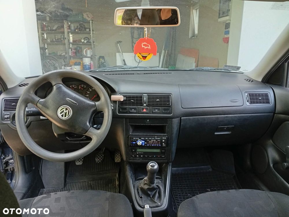 Volkswagen Golf 1.4 Basis - 2