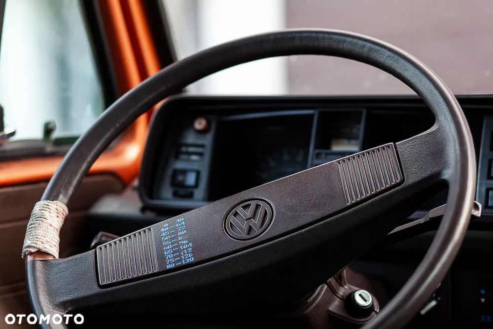 Volkswagen Transporter - 5