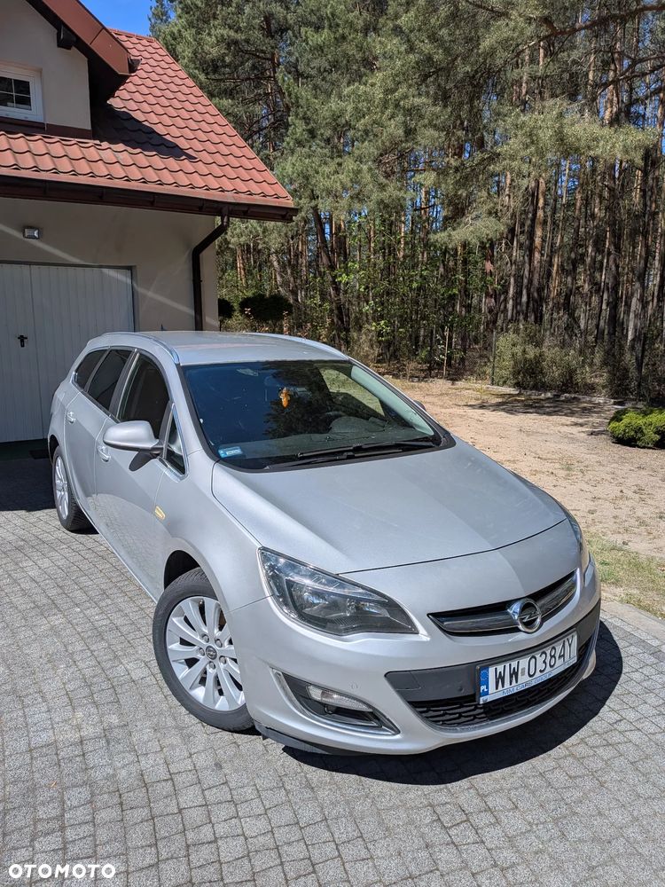 Opel Astra 1.6 CDTI Cosmo - 1