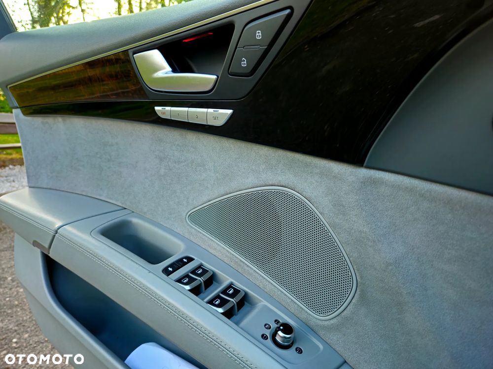 Audi A8 4.2 FSI L Quattro - 15
