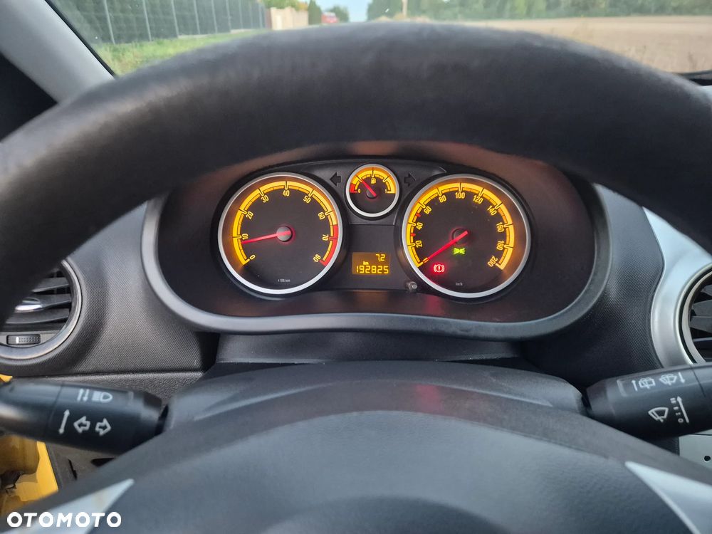 Opel Corsa - 16