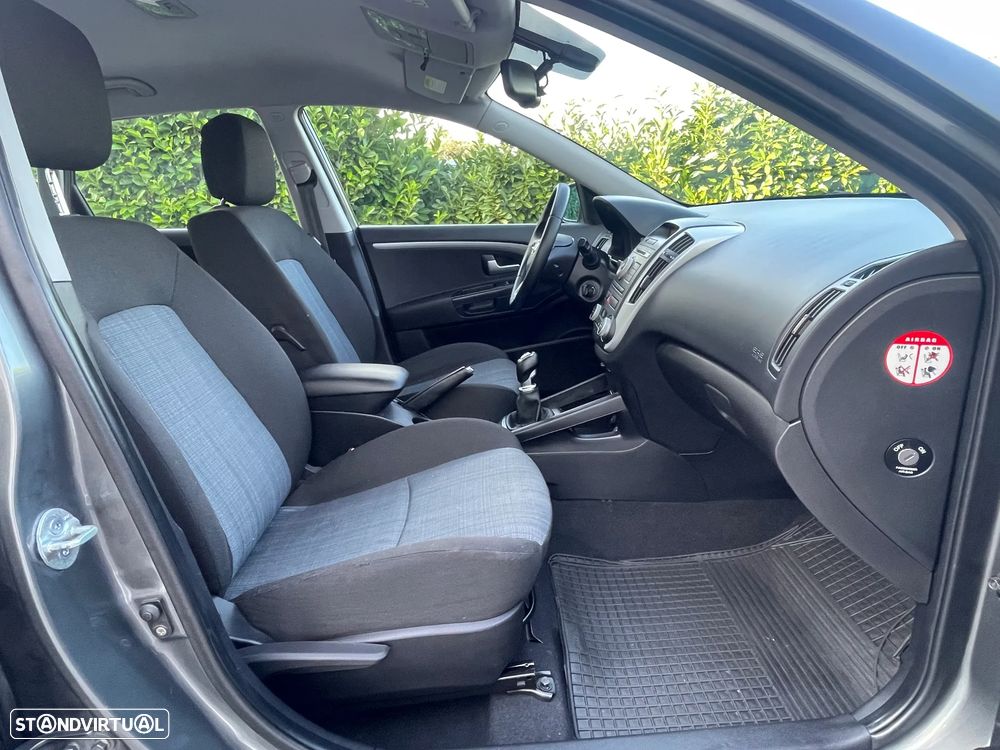 Kia Ceed 1.6 CRDi EX Eco - 20