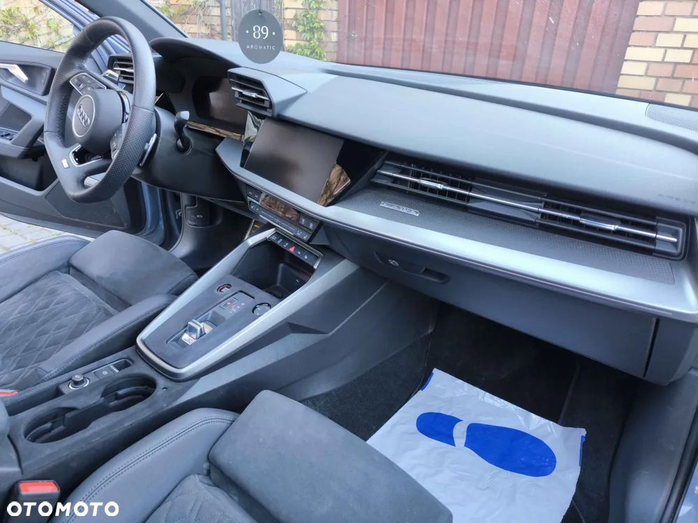 Audi RS3 Sportback - 16