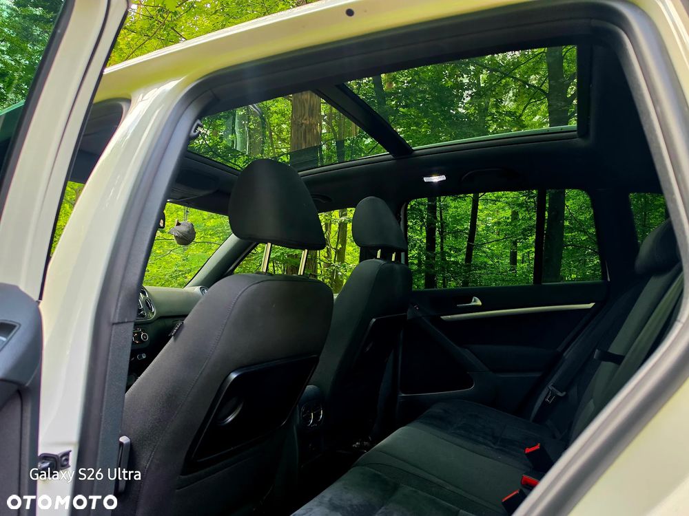 Volkswagen Tiguan 2.0 TDI 4Mot Perfectline R-Style DSG - 8