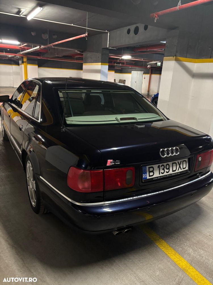 Audi S8 - 6