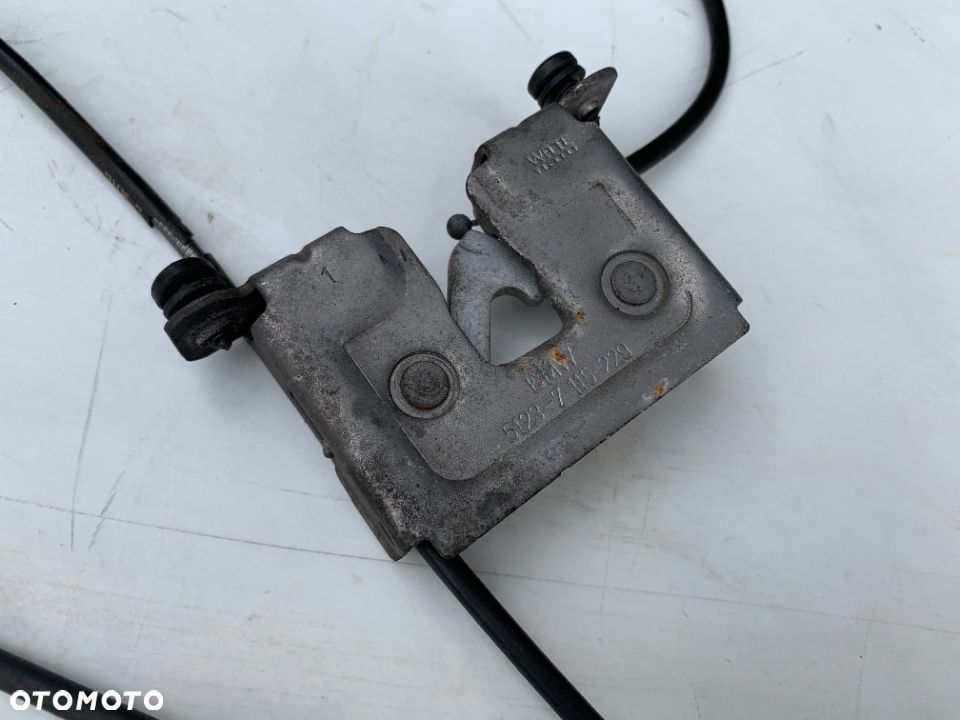 Zamki maski przedniej linki Bmw e90 e91 Europa - 2