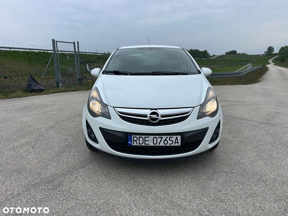 Opel Corsa 1.2 16V Essentia - 5