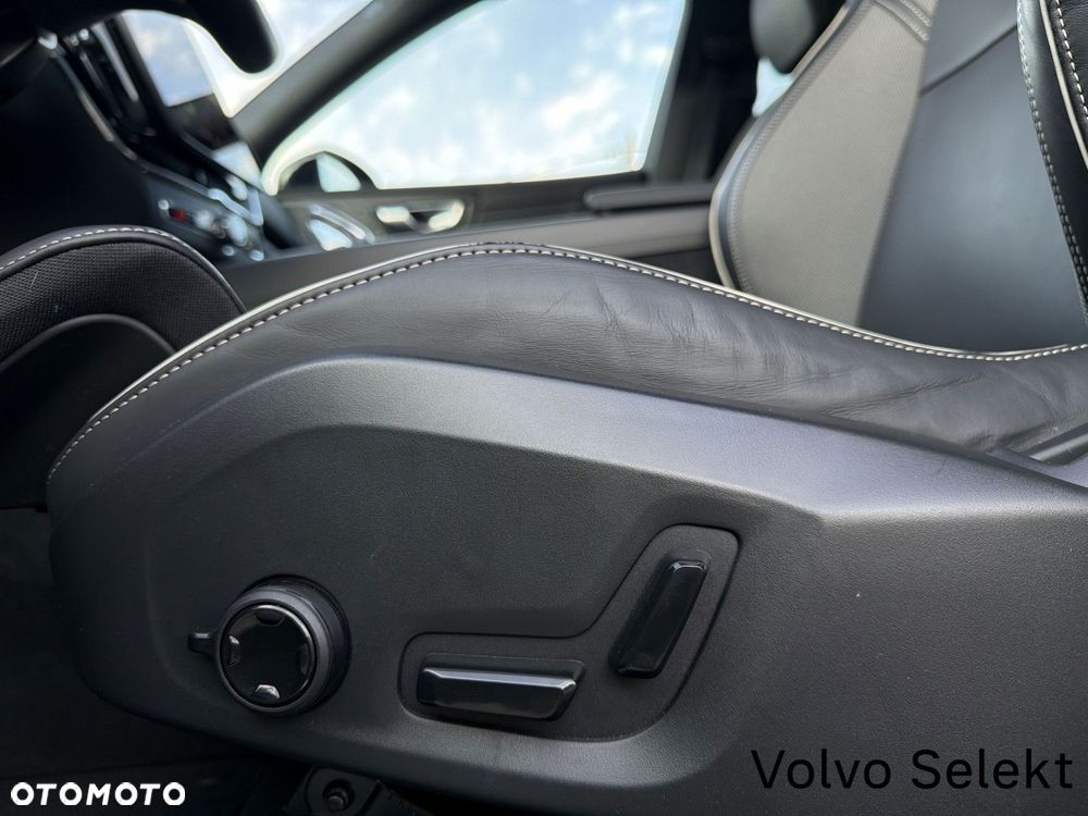 Volvo XC 60 2025