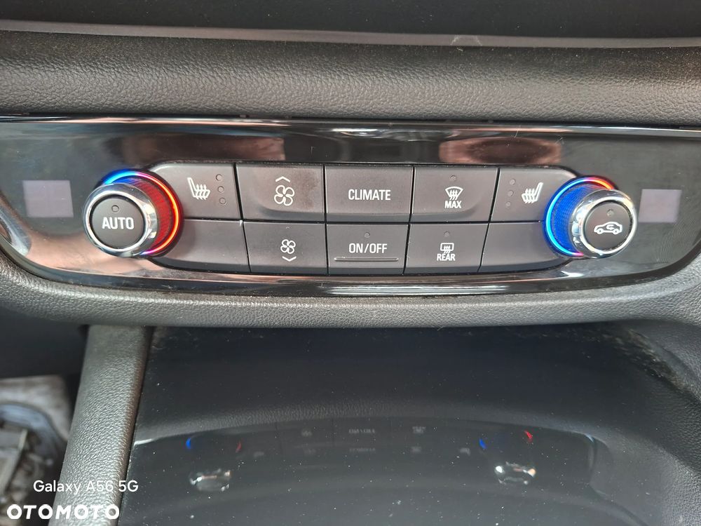 Opel Insignia 2.0 CDTI automatik Business Innovation - 23