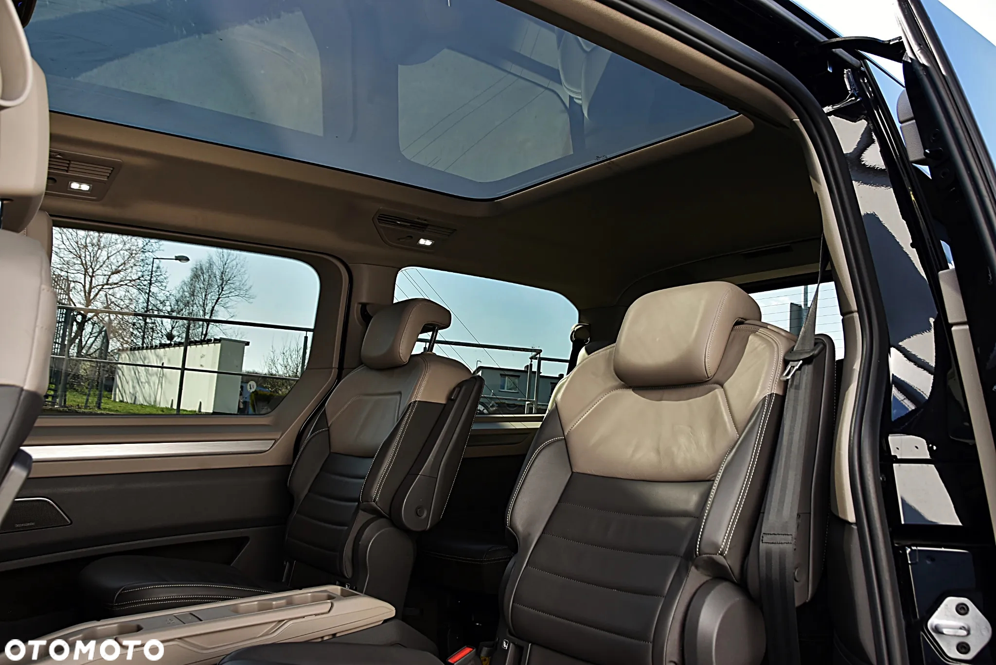 Volkswagen Multivan 2.0 TSI L2 Style DSG - 24