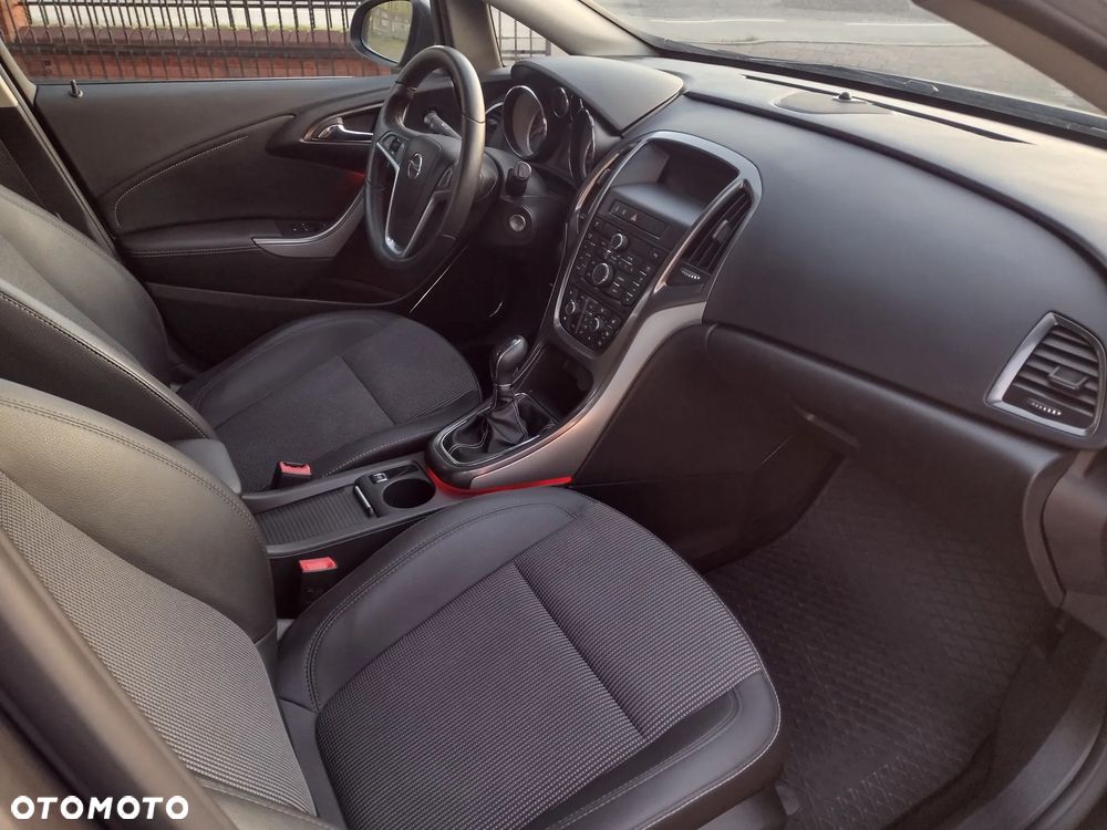 Opel Astra 1.4 Turbo Exklusiv - 13