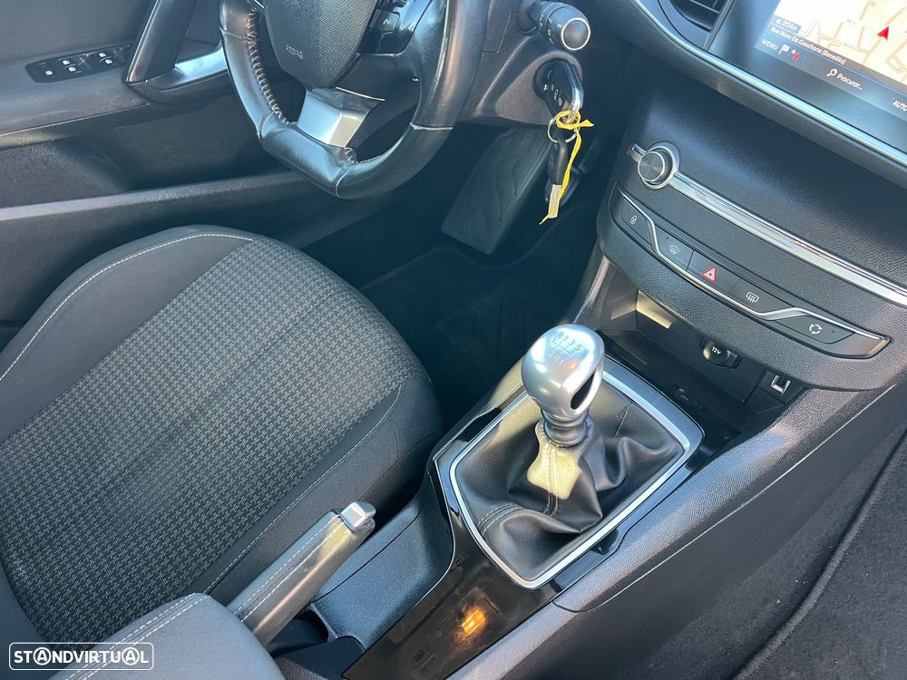 Peugeot 308 1.5 BlueHDi Style - 15