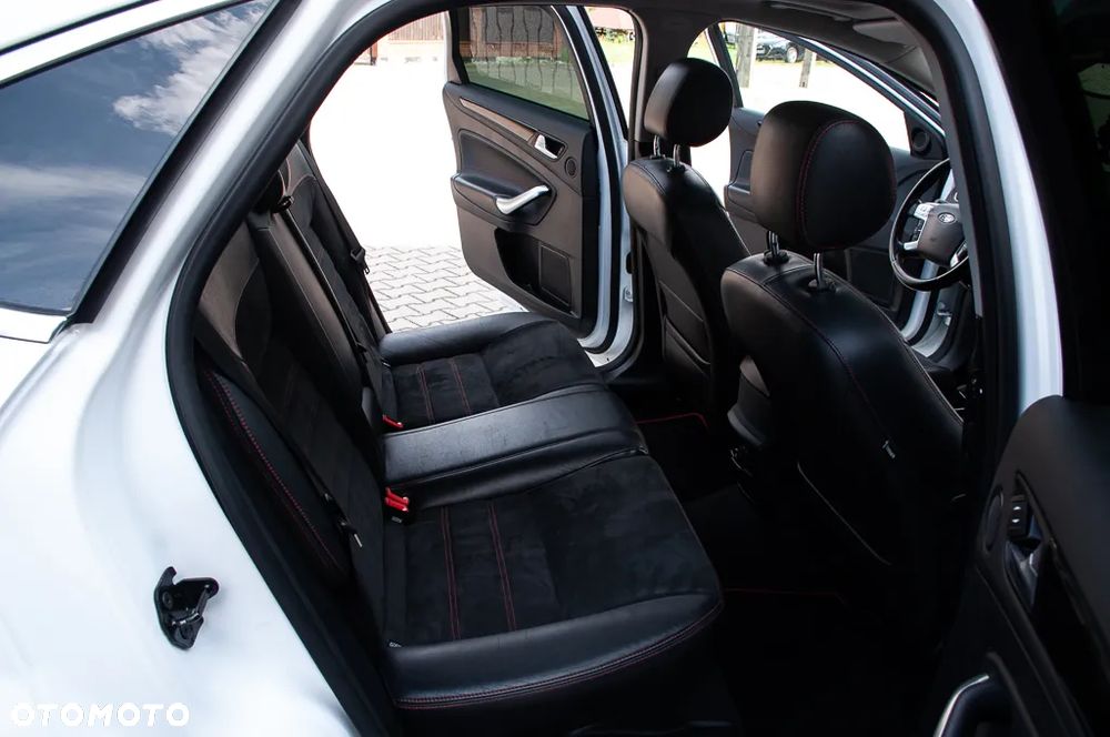 Ford Mondeo 2.2 TDCi Titanium X - 26