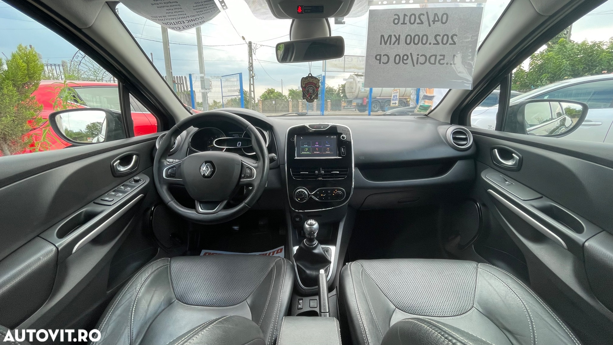 Renault Clio (Energy) dCi 90 Start & Stop INTENS - 12