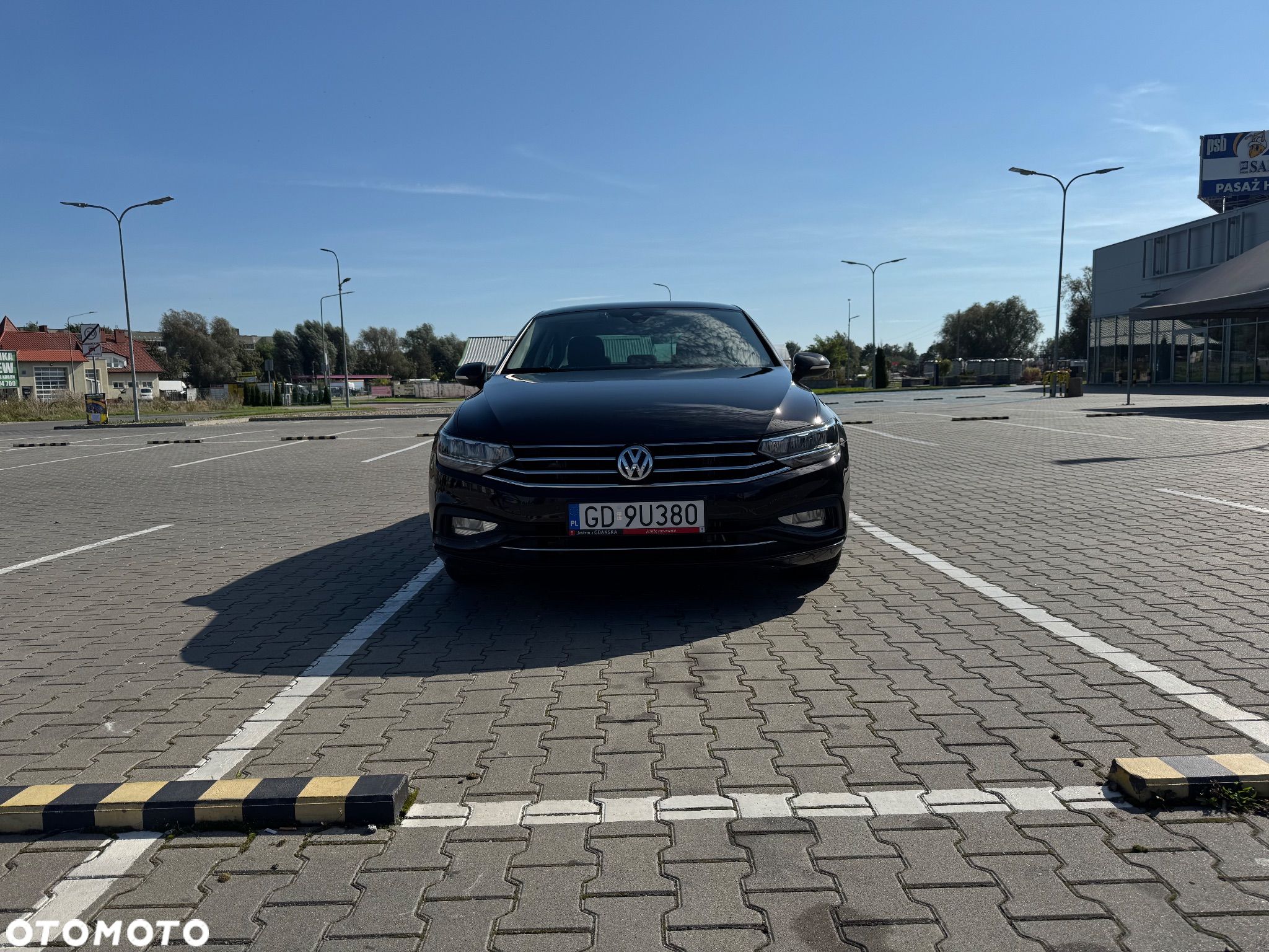 Volkswagen Passat 1.5 TSI EVO Business DSG - 1
