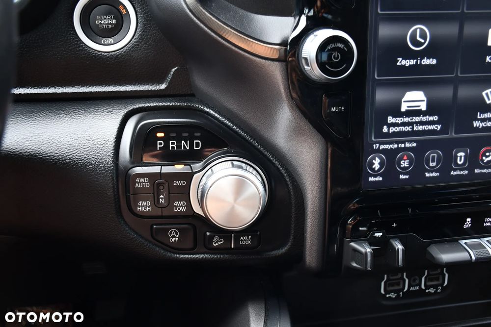 RAM 1500 Crew Cab Longhorn - 26