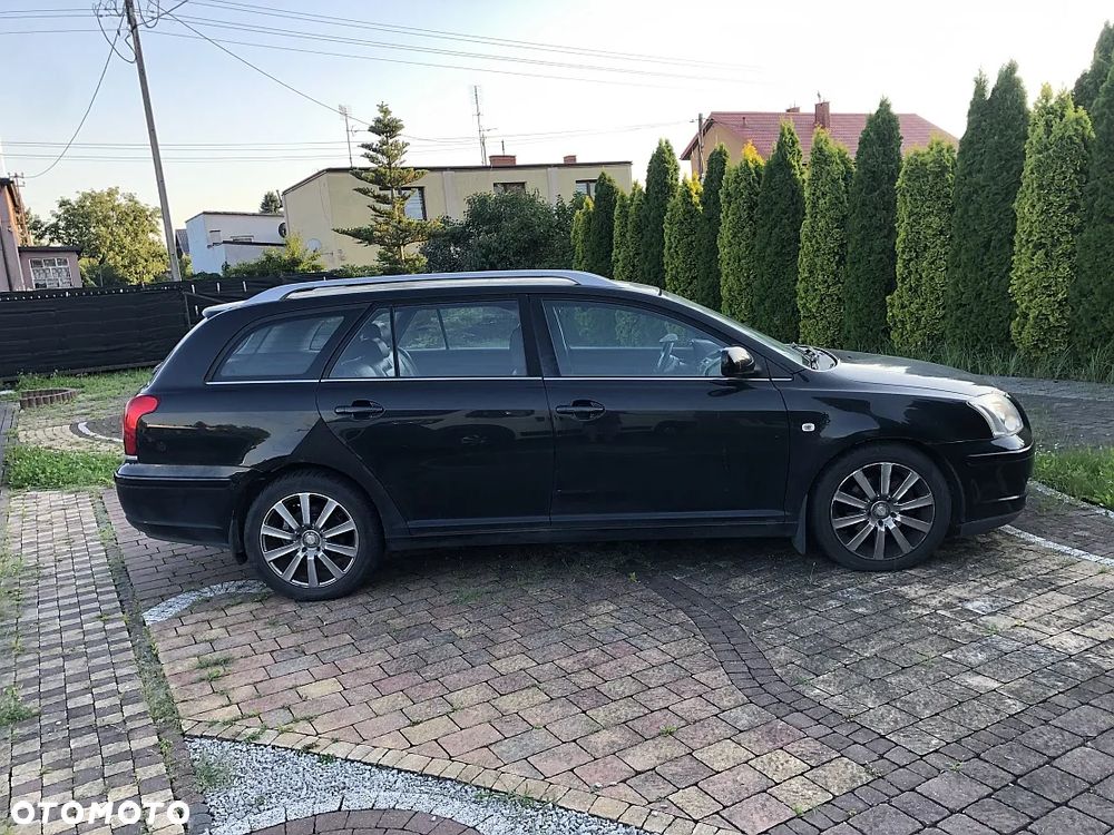 Toyota Avensis 2.2 D-CAT Executive - 4