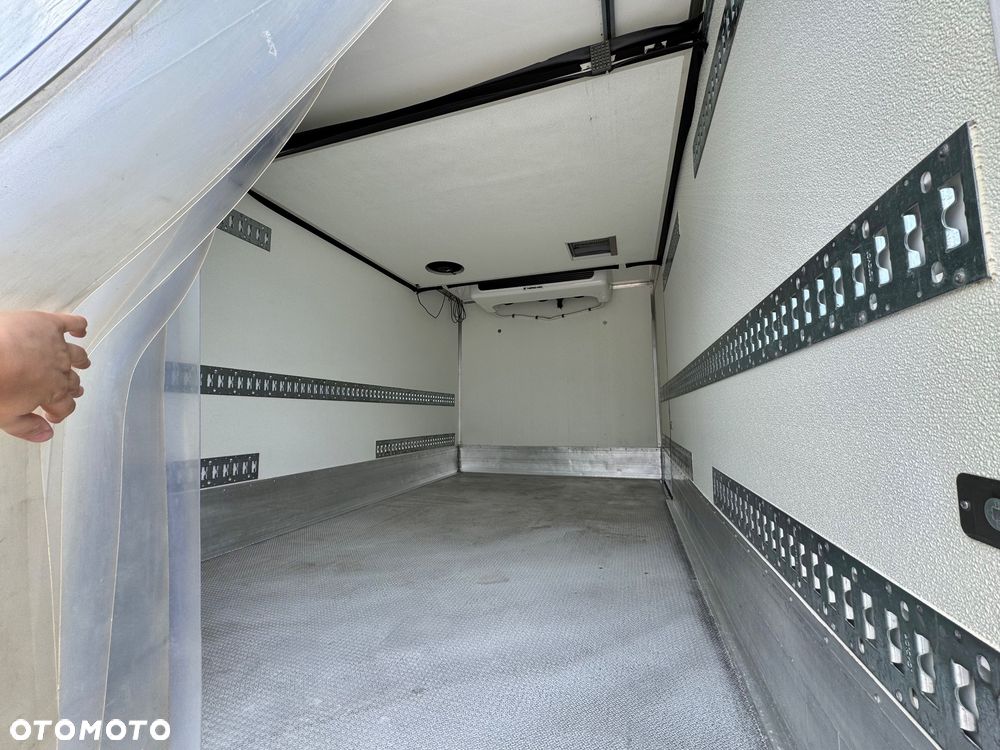 Iveco Daily‼️72C18‼️2021r 3.0 HI-MATIC Chłodnia/Mroźnia zakres -32C THERMO KING V-500 MAX Źródło Zasilania 400V Grube Ściany/Podłoga Przegroda komorowa‼️ Full LED na bliźniaku Salon Polska DMC7200kg - 10