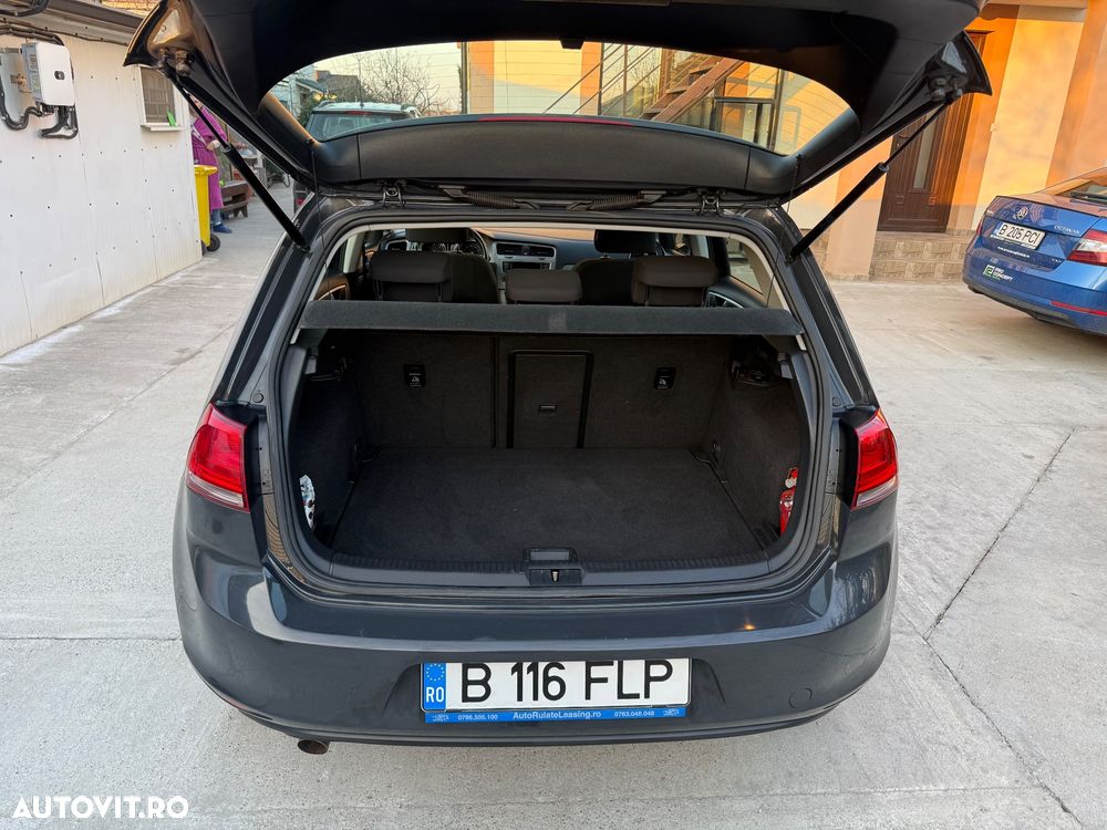 Volkswagen Golf 1.6 TDI BlueMotion Comfortline - 4